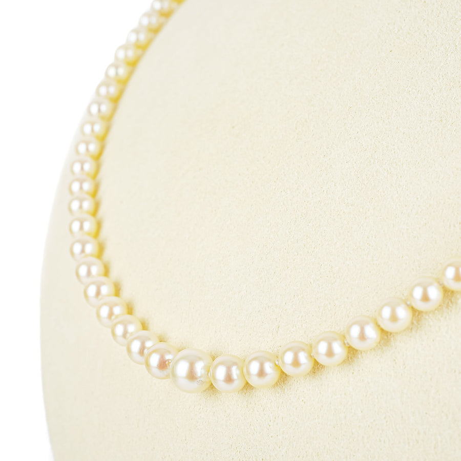14K White Gold Graduated Cultured Pearl Necklace