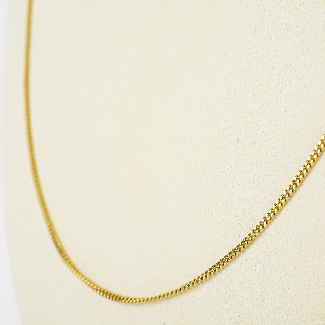 18K Yellow Gold Curb Chain