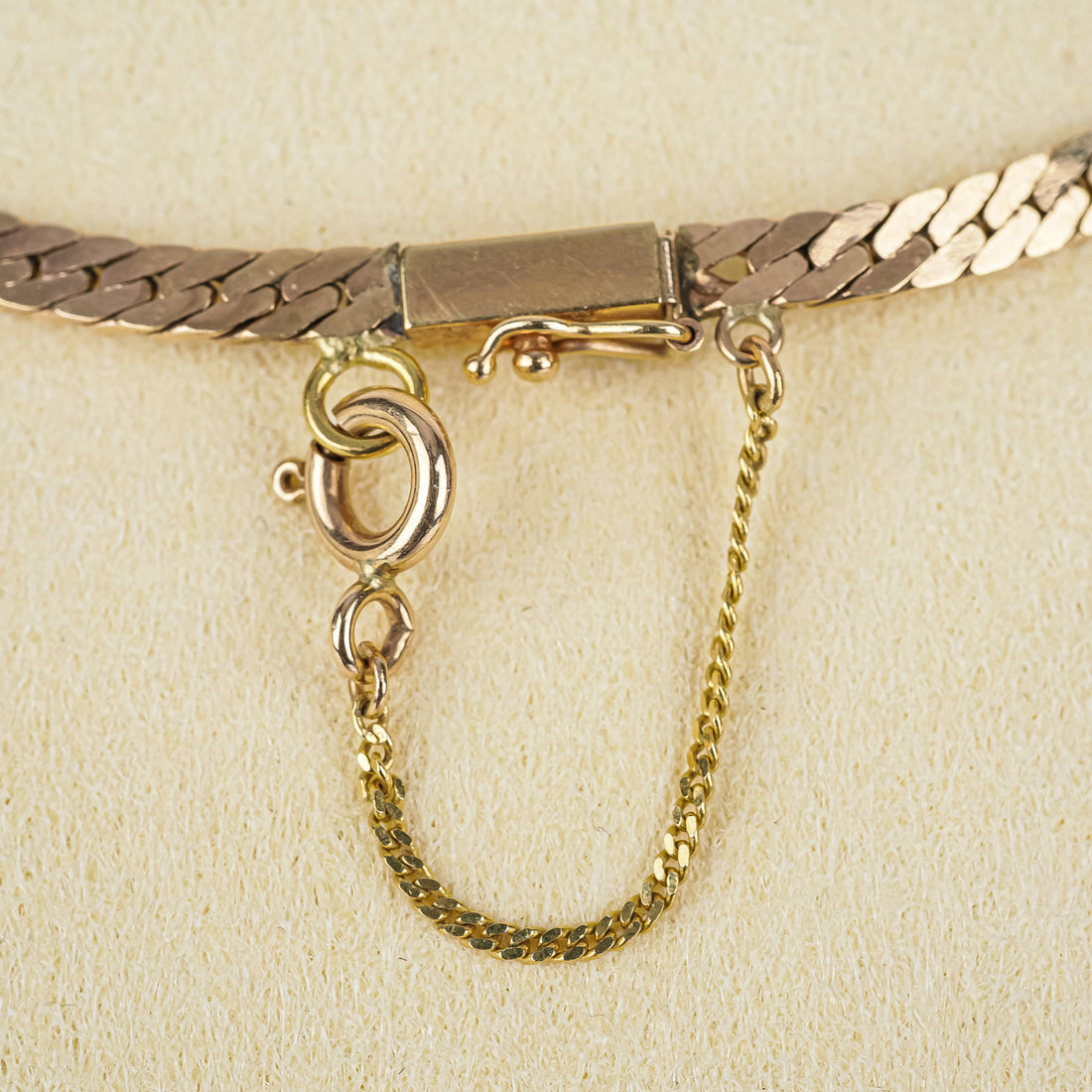 14K Yellow Gold And White Gold Pear Shaped Diamond Solitaire Herringbone Chain Necklace