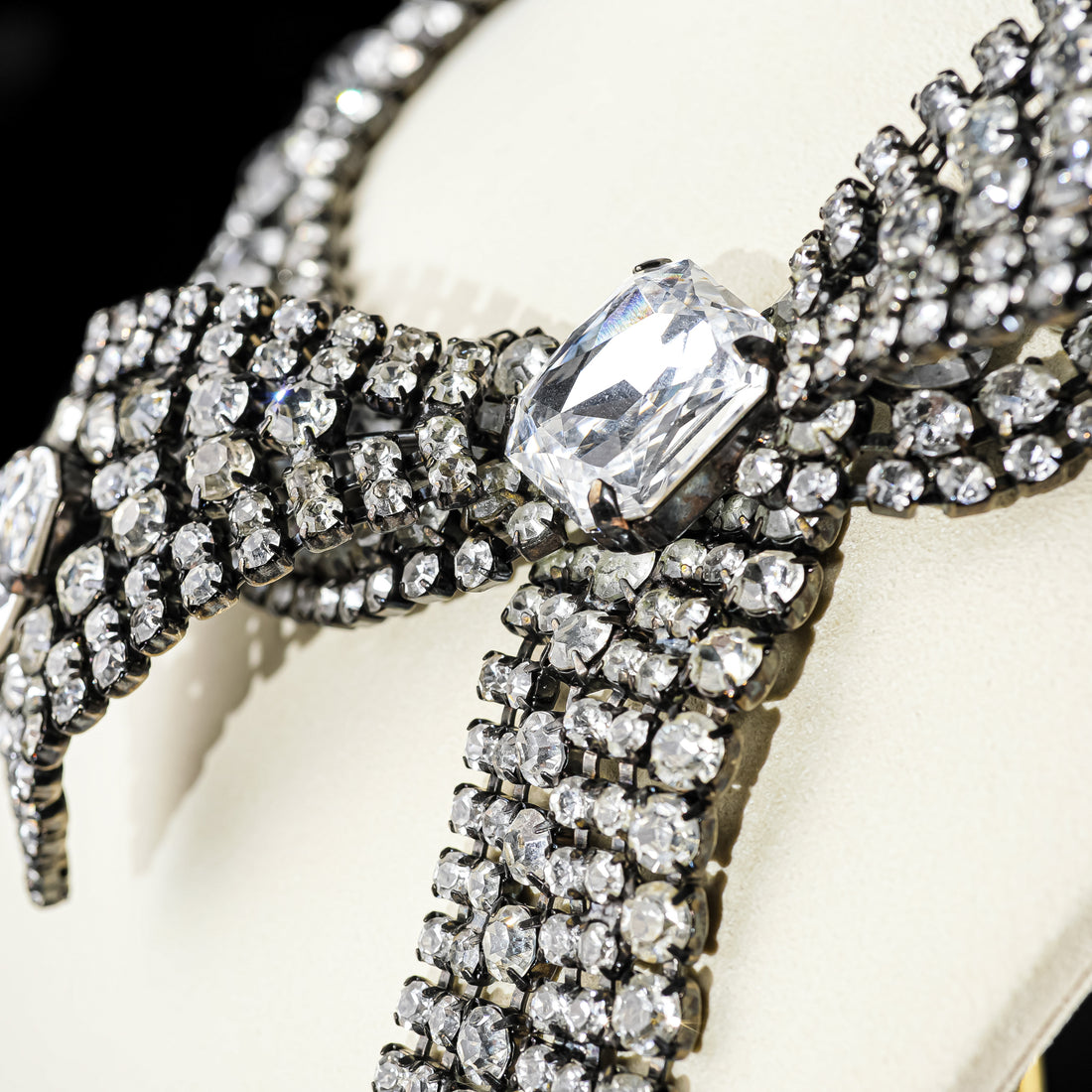 ALAN ANDERSON Rhinestone Bow Necklace
