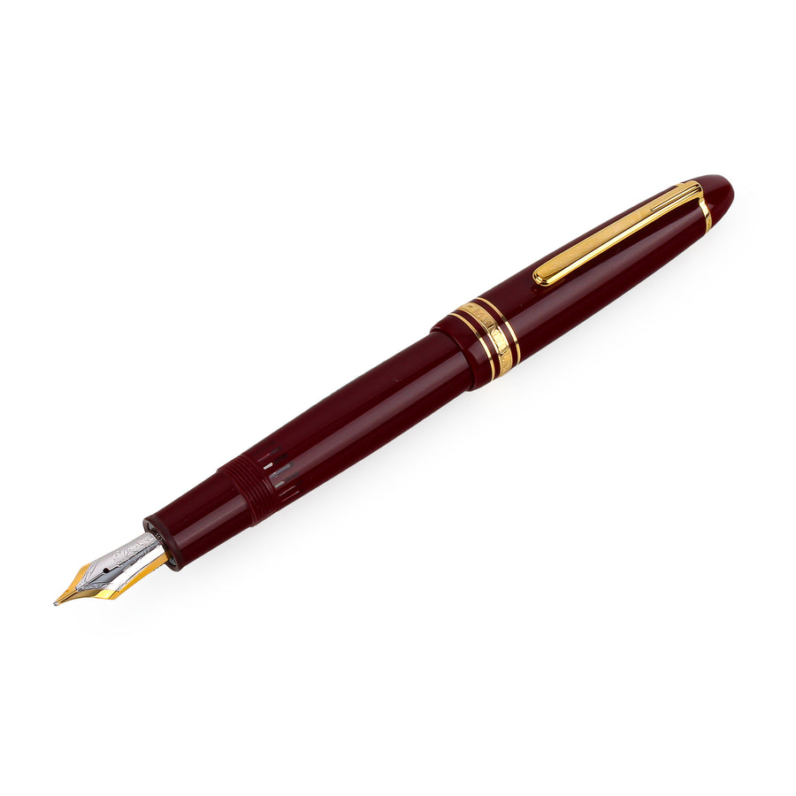 MONTBLANC Meisterstück Le Grand Fountain Pen - Burgundy