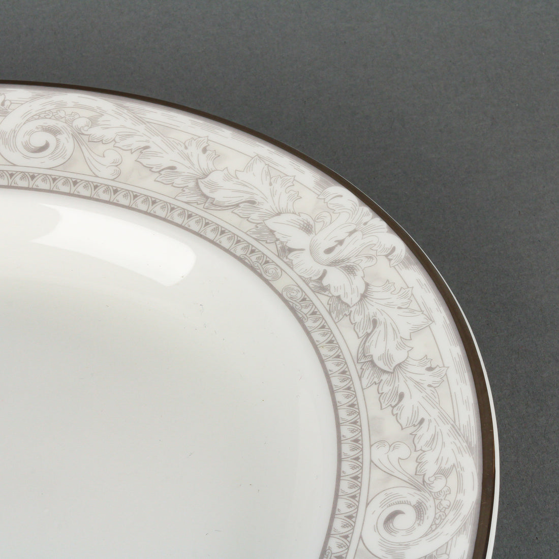 ROYAL DOULTON Naples Platinum Platter