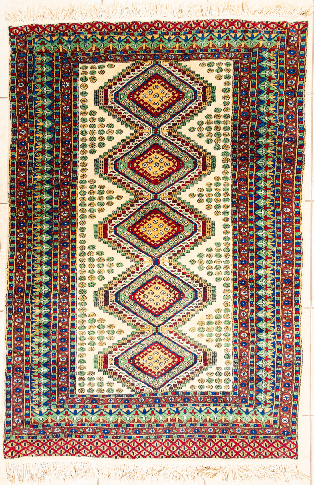 Hand Knotted Wool Rug 72"x49"