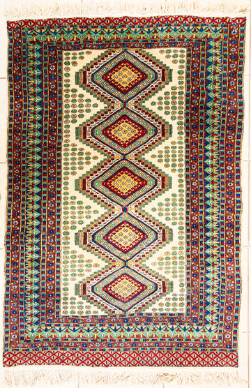 Hand Knotted Wool Rug 72"x49"