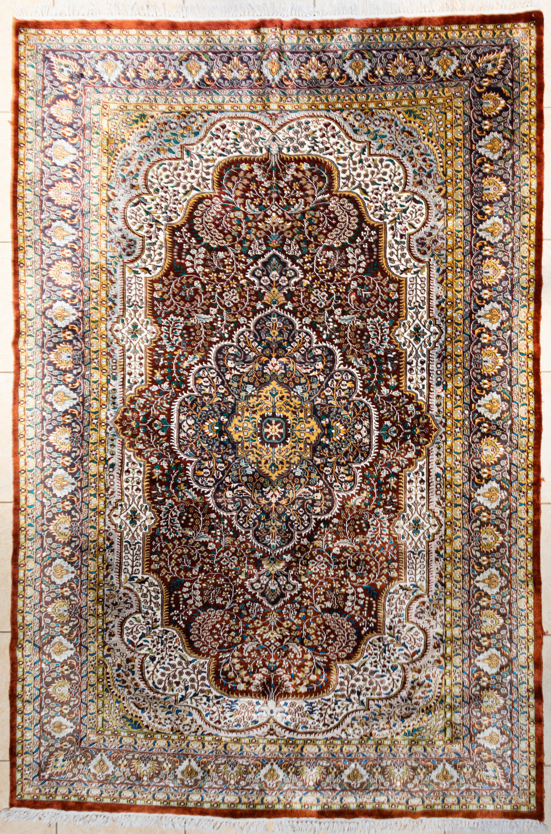 Faux Silk Indo-Persian Rug 109"x72"