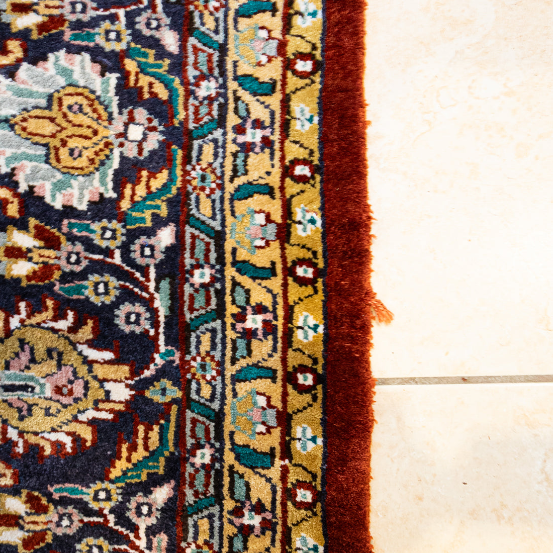 Faux Silk Indo-Persian Rug 109"x72"