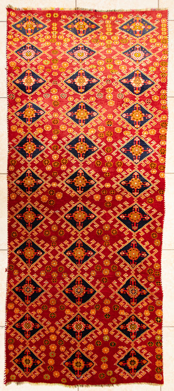 Hand Knotted Wool Shiraz Persian Rug       68"x35"