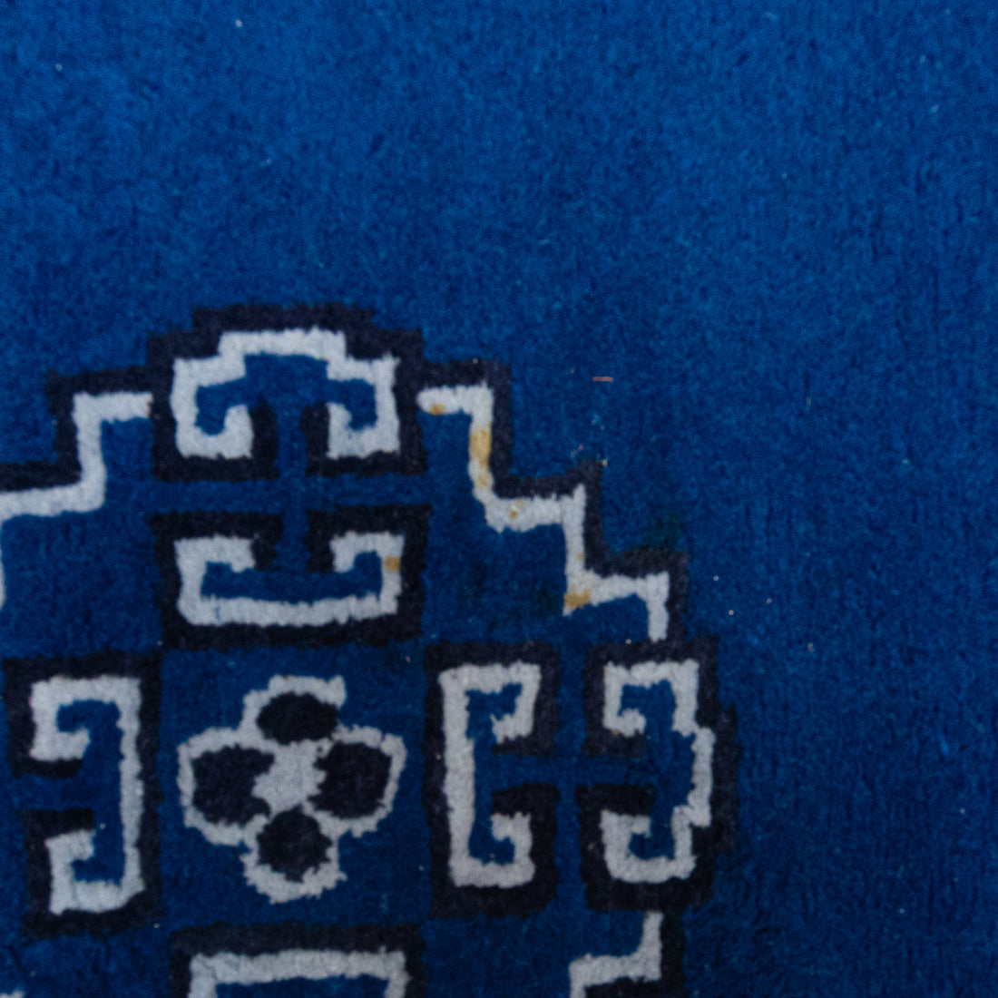 Hand Knotted Wool Nepalese Style Indian Rug 72"x48"
