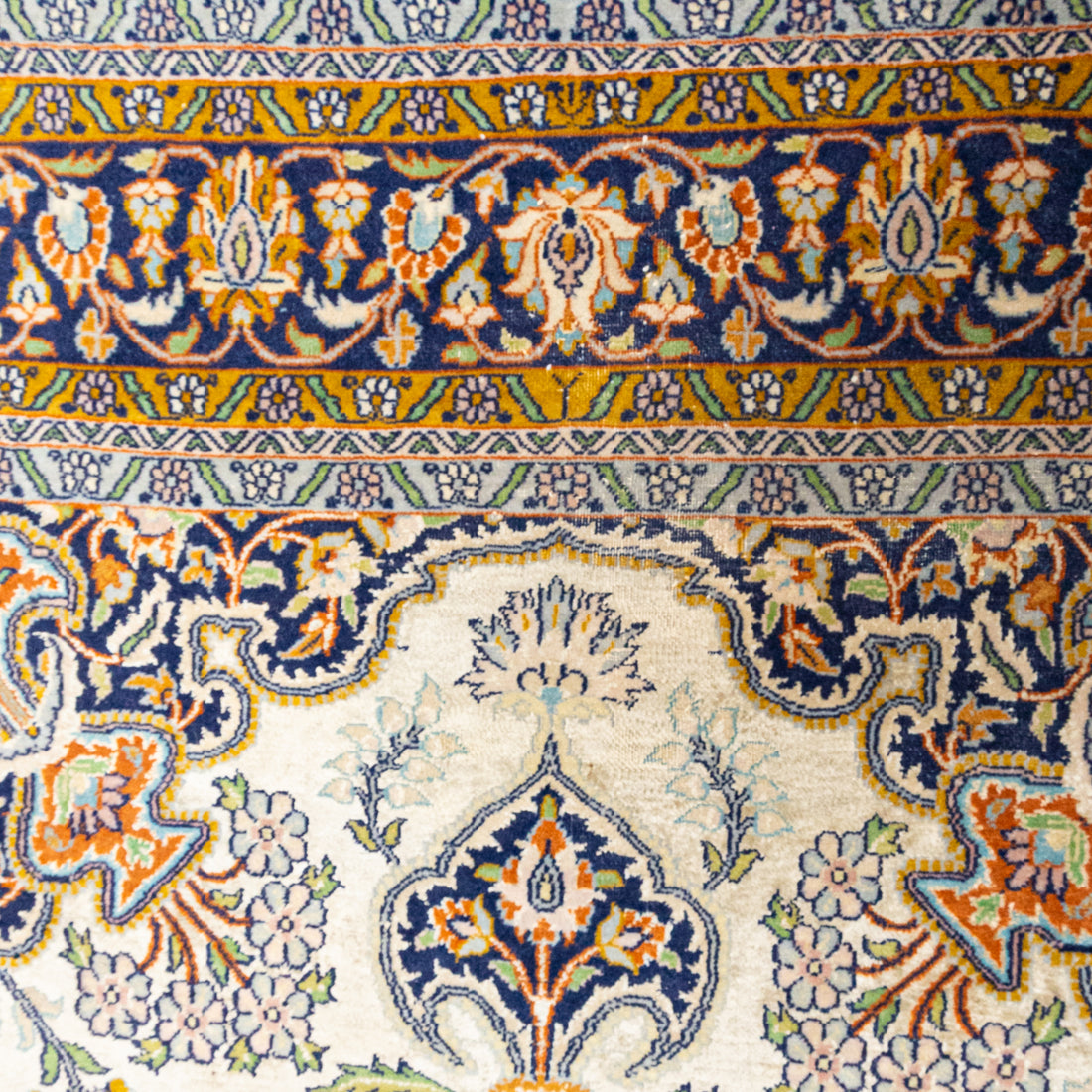 Hand Knotted Antique Wool Rug 76"x50"