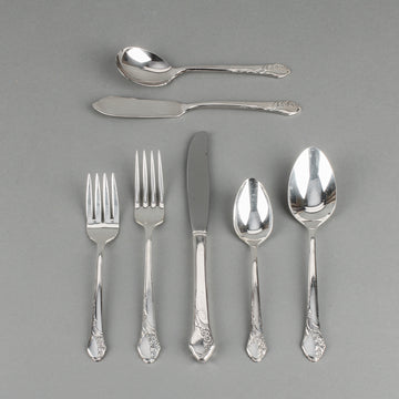 ONEIDA COMMUNITY TUDOR PLATE Together Silverplate Flatware - 8 Place Settings +