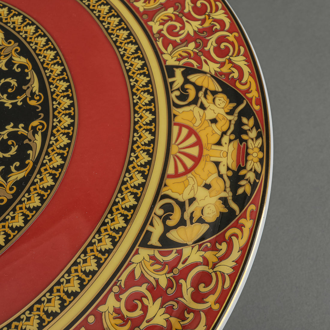 ROSENTHAL VERSACE Medusa Red Cake Stand