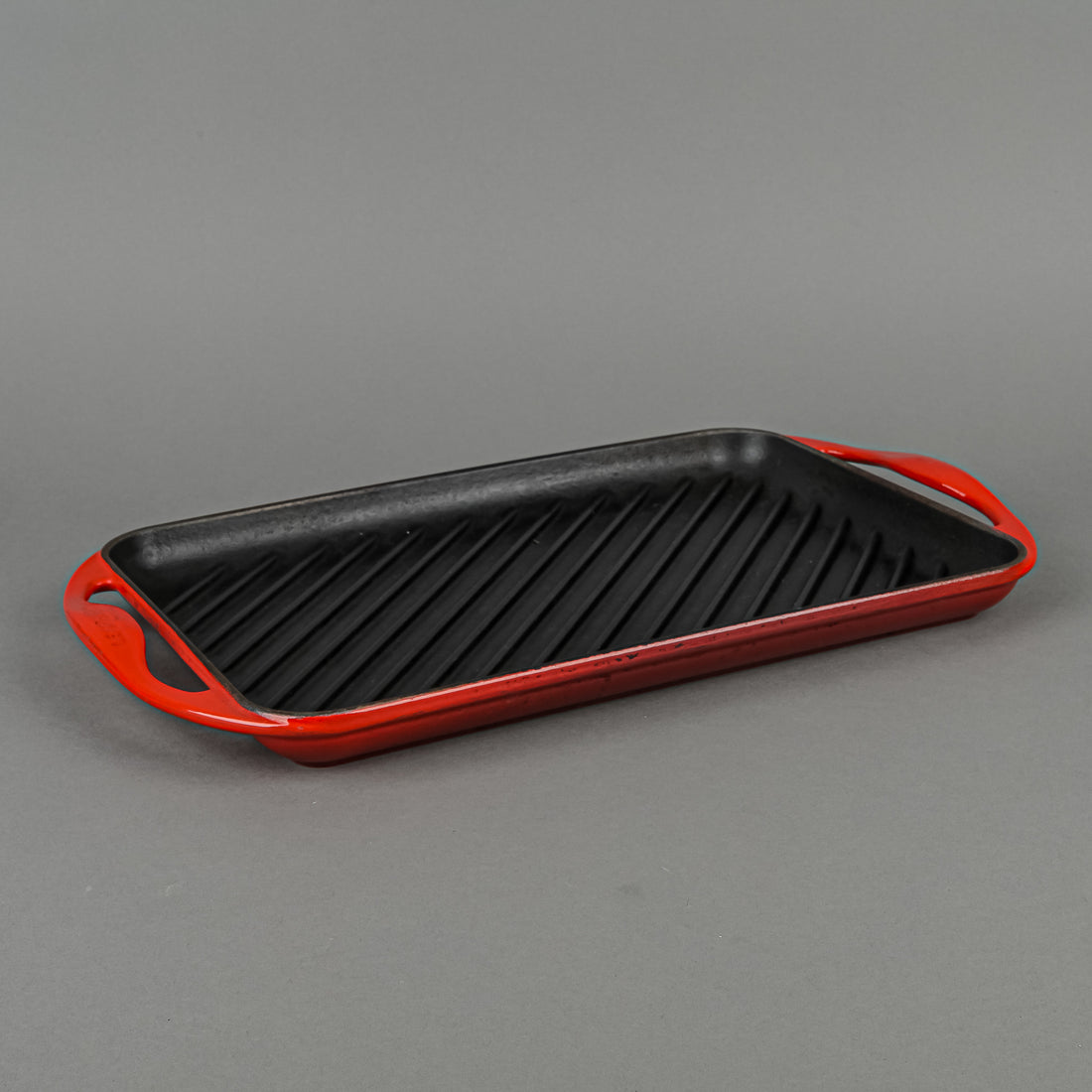 LE CREUSET Enamel Cast Iron Skinny Grill Pan - Red