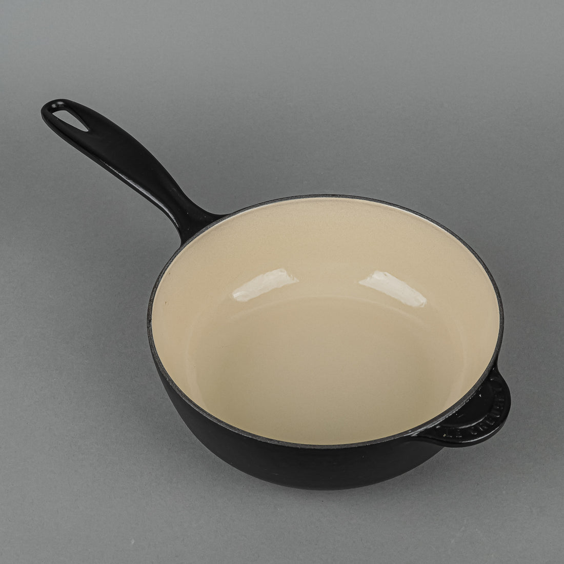 LE CREUSET Enamel Cast Iron 21cm Saucier Pan With Lid - Black