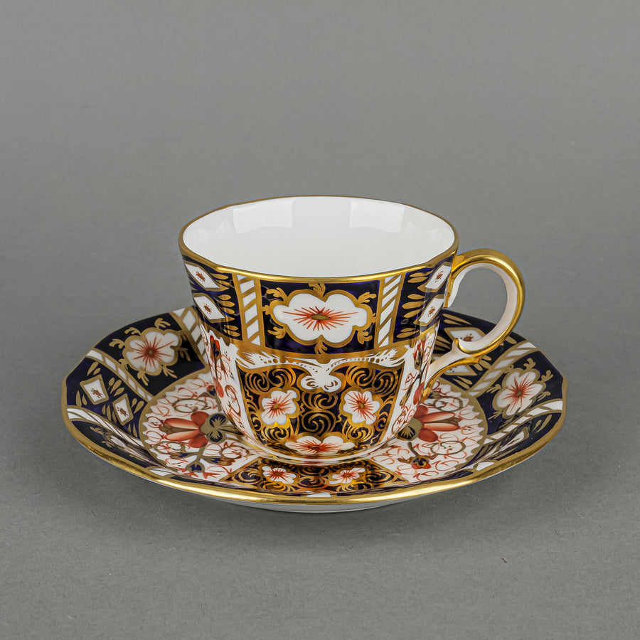 ROYAL CROWN DERBY Traditional Imari 2451 Cup & Saucers Set/5