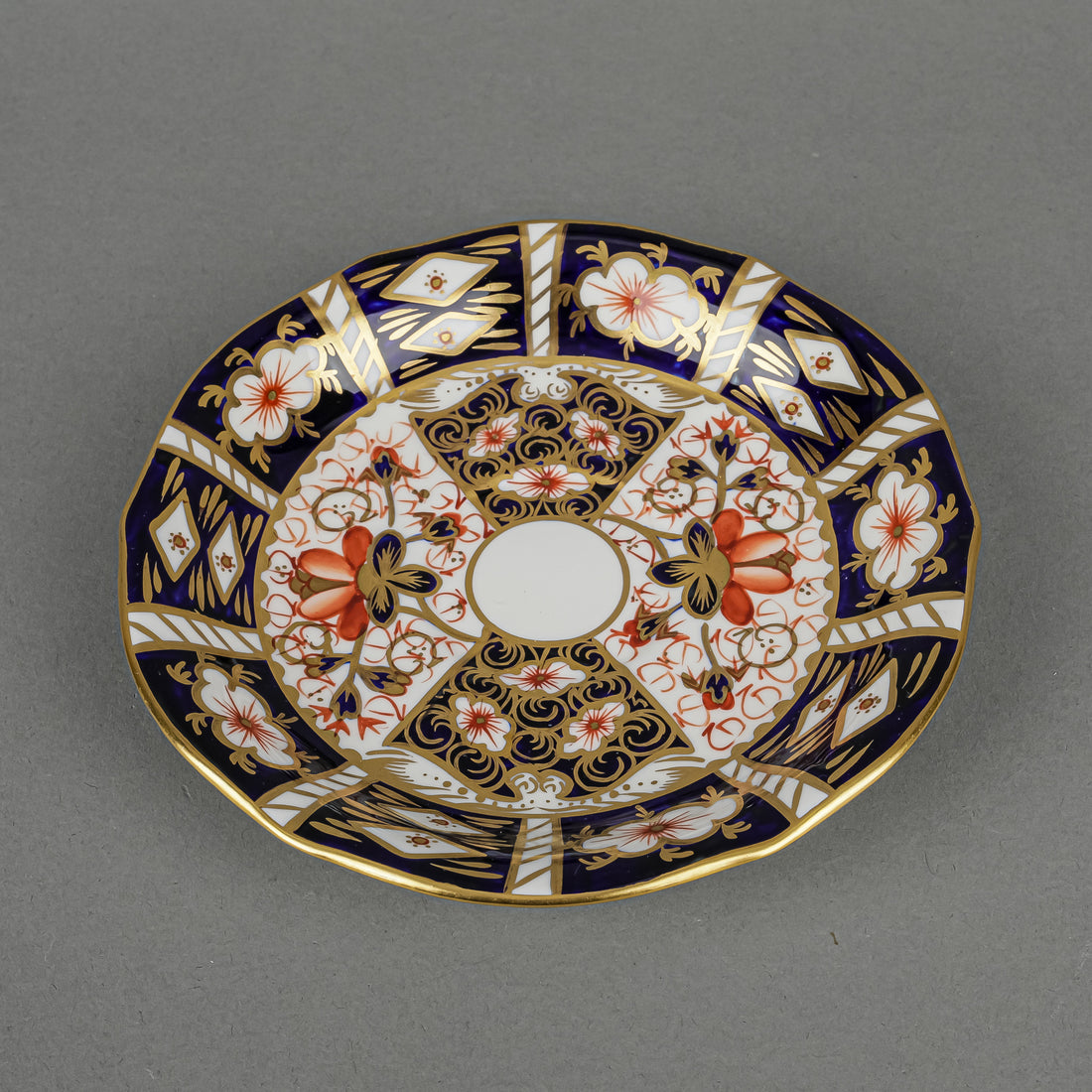 ROYAL CROWN DERBY Traditional Imari 2451 Cup & Saucers Set/5