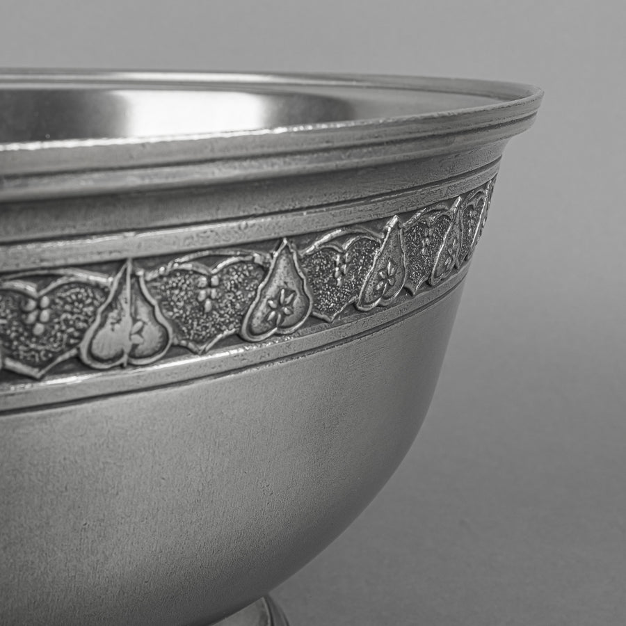 ROYAL SELANGOR V&A Pear & Grape Pewter Footed Bowl