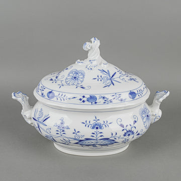 MEISSEN Blue Onion Covered Tureen