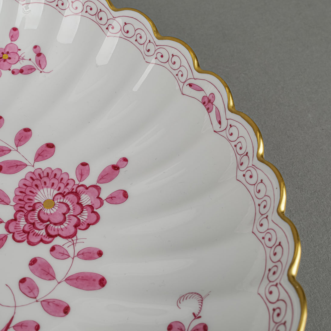 MEISSEN Indian Painting Pink Serving Bowl/Platter