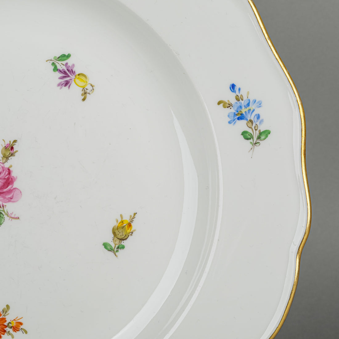 MEISSEN Scattered Flowers Dinner Plates Set/7