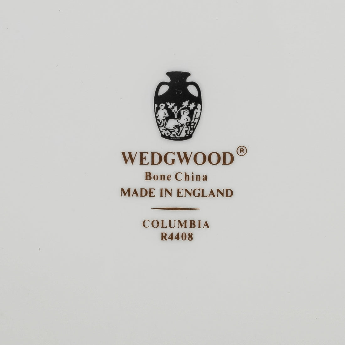 WEDGWOOD Gold Columbia 10 Place Settings w/Extras