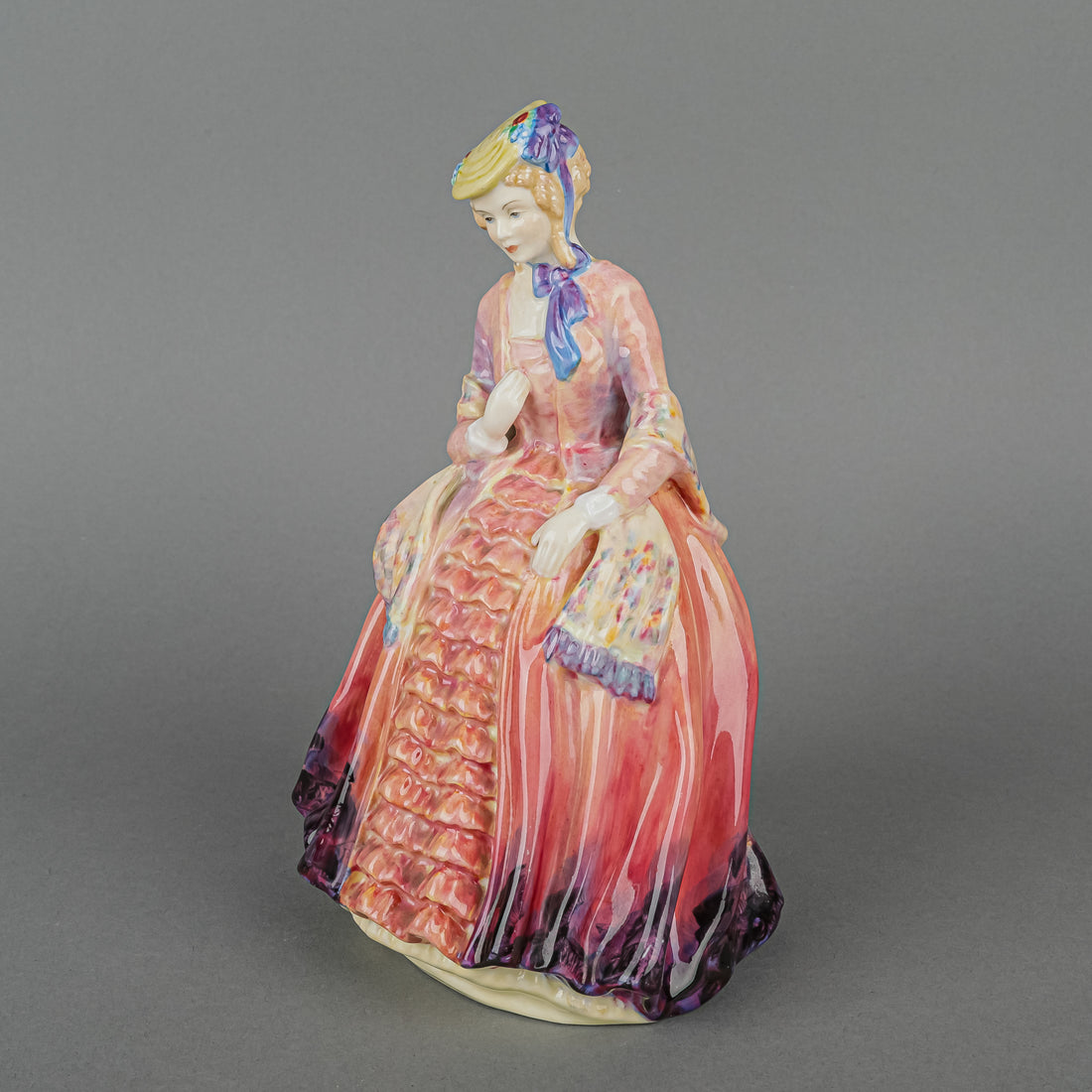 PARAGON Figurine Lady Melanie