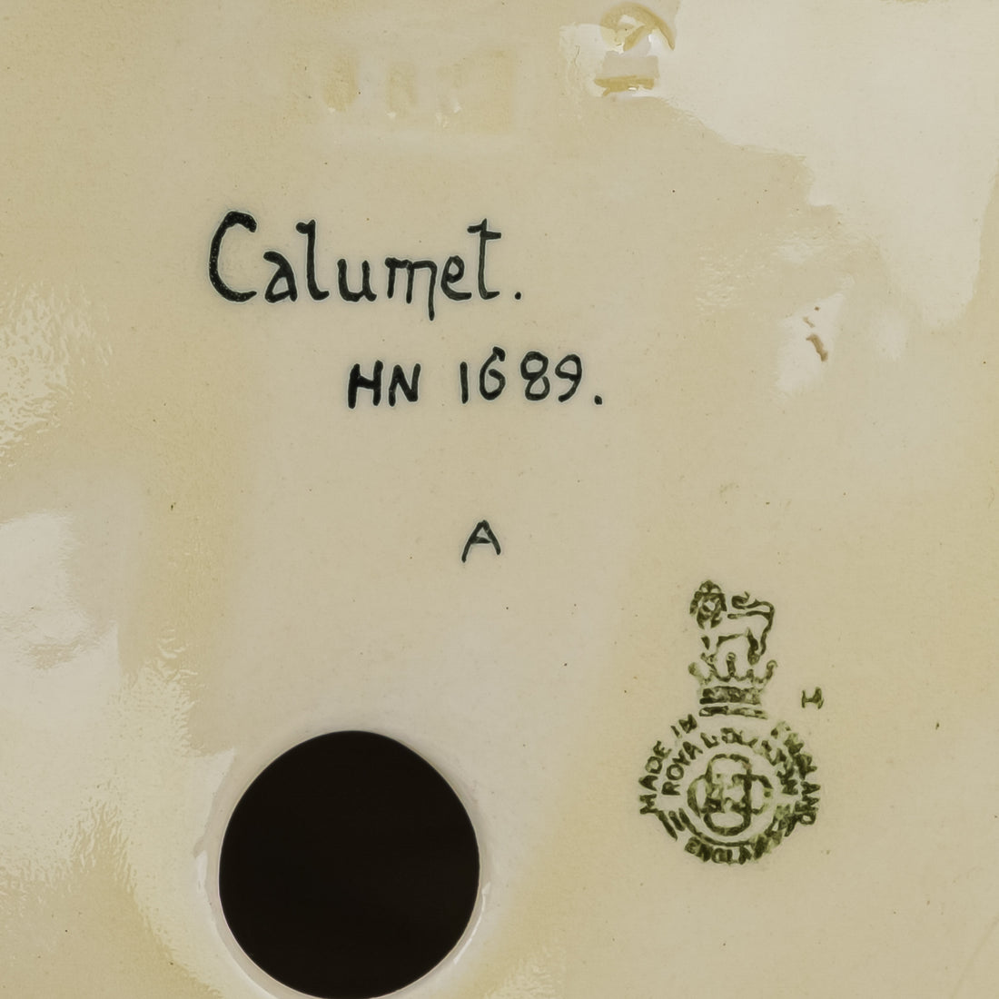 ROYAL DOULTON Figurine Calumet HN 1689