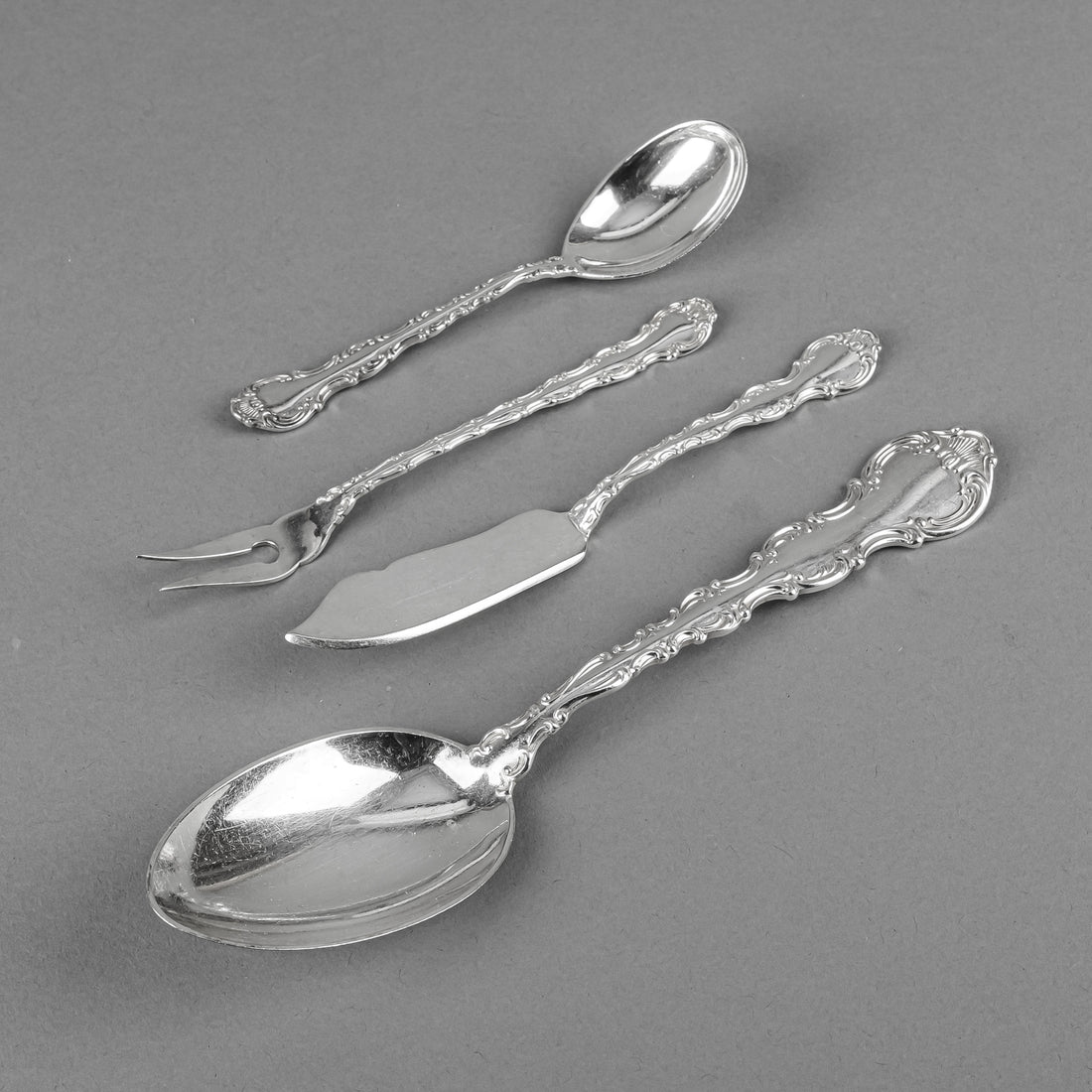 BIRKS Regency Plate Louis De France Silver Plate Flatware 8 Place Settings plus Extras
