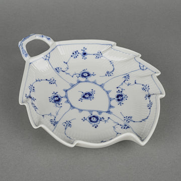 ROYAL COPENHAGEN Blue Fluted Plain Leaf Pickle Dish 1/144
