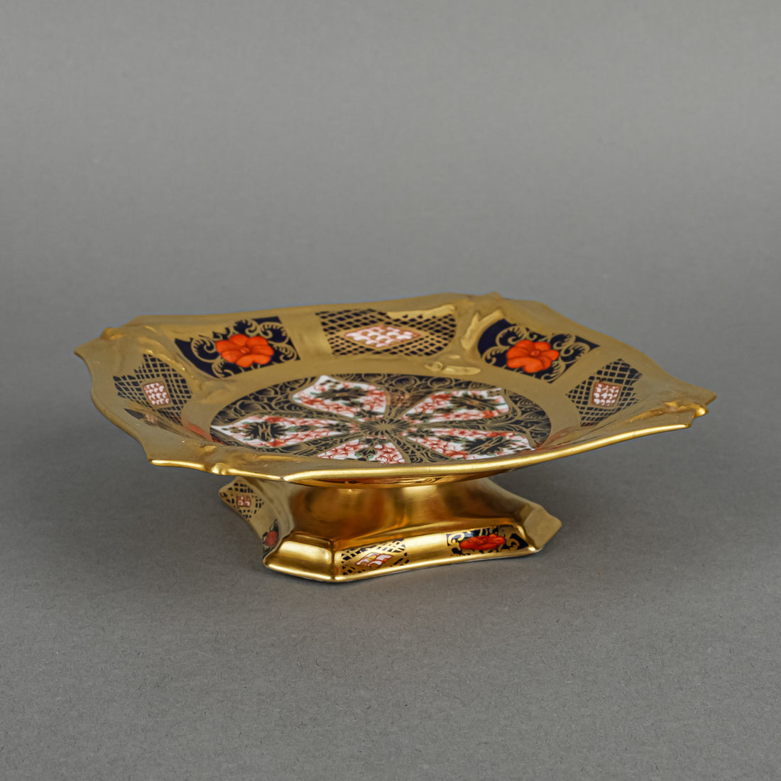 ROYAL CROWN DERBY Old Imari Solid Gold 1128 Footed Square Dish
