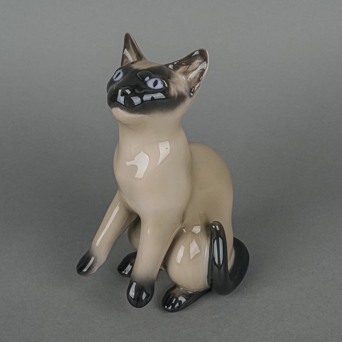 BING & GRONDAHL Figurine Siamese Cat 2308
