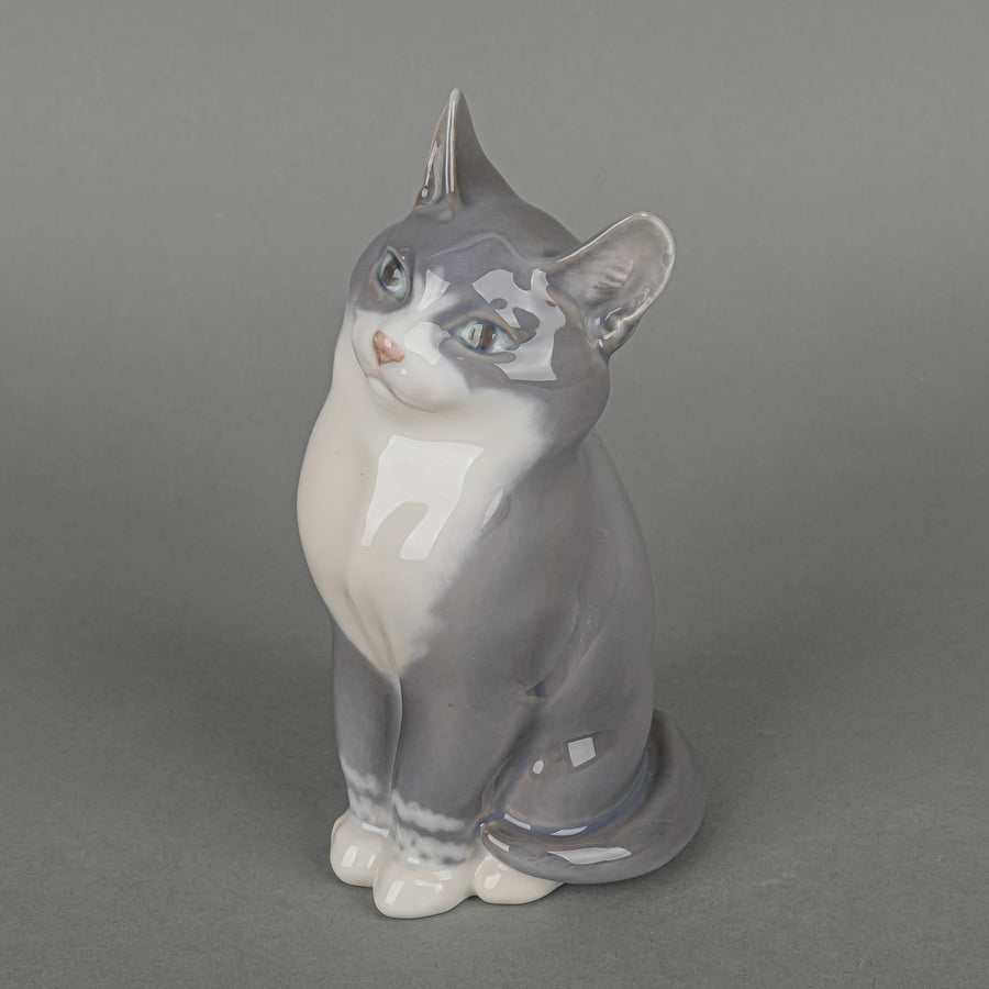 ROYAL COPENHAGEN Figurine Grey Cat Sitting 1803