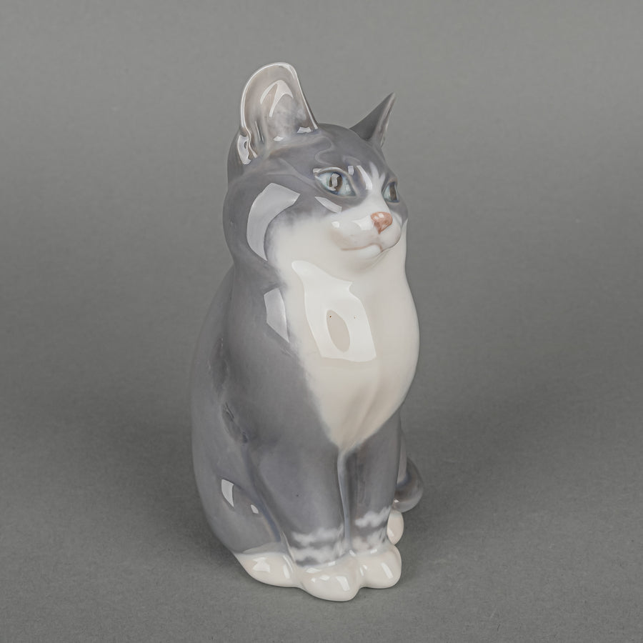 ROYAL COPENHAGEN Figurine Grey Cat Sitting 1803