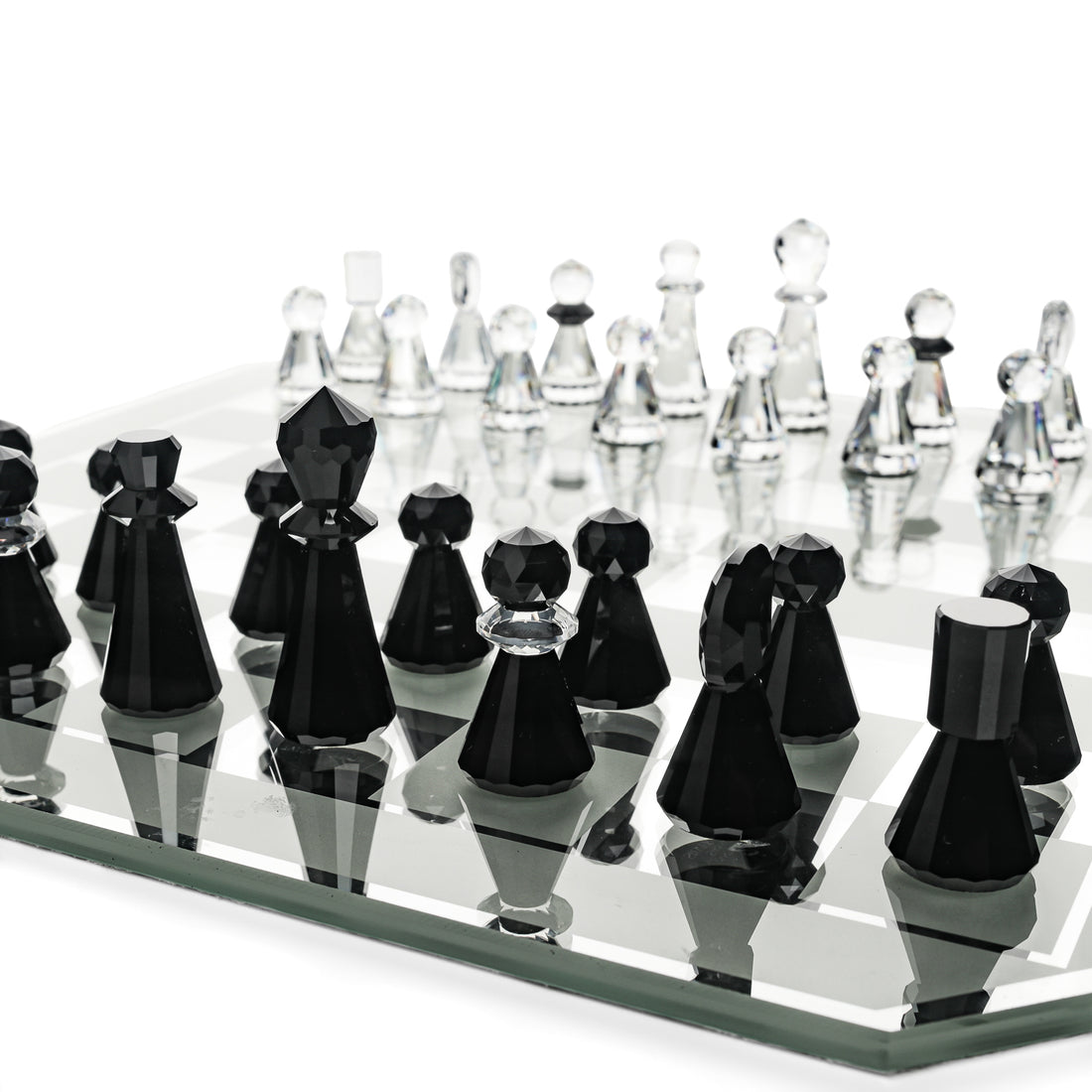 SWAROVSKI Chess Set And Glass Board 155753