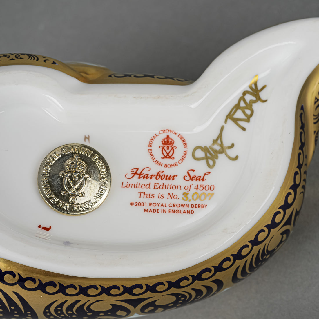 ROYAL CROWN DERBY Paperweight Harbour Seal