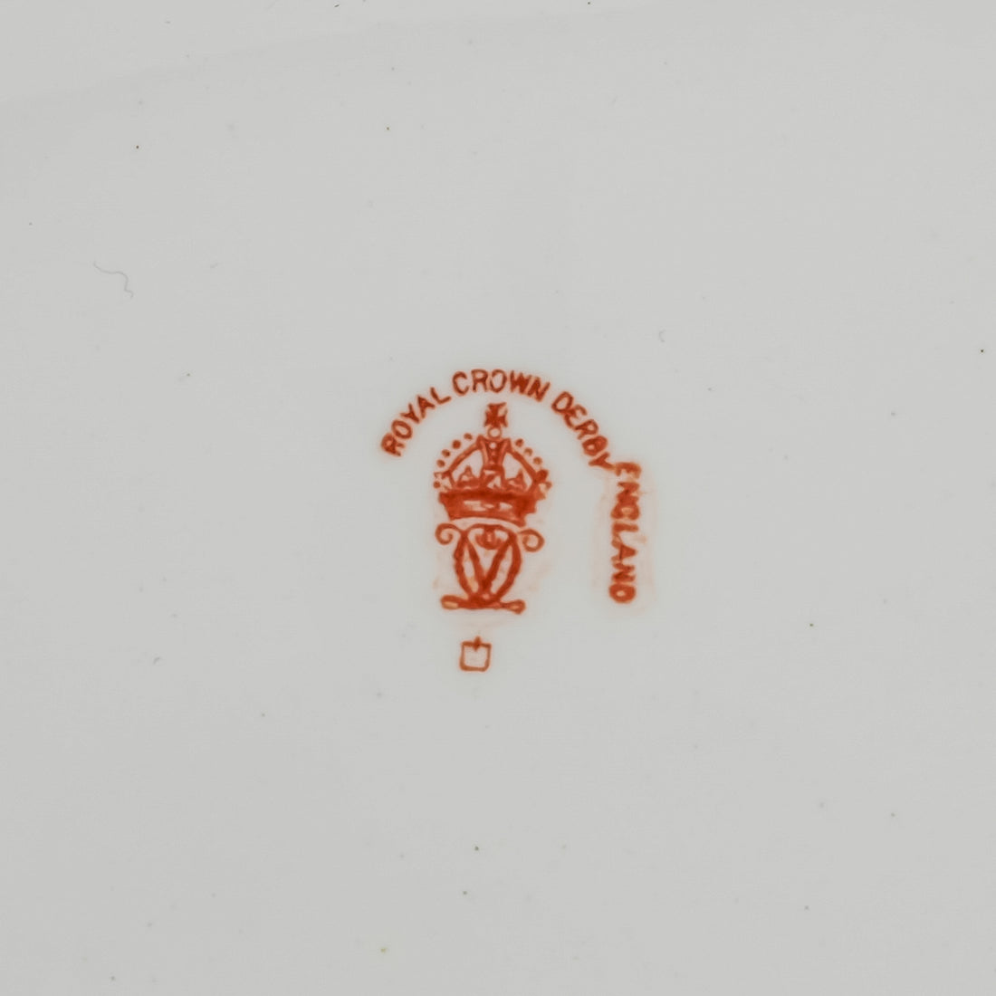ROYAL CROWN DERBY Old Imari Border Oval Footed Basket
