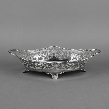WILLIAMS (Birmingham) LTD Sterling Oavl Pierced Footed Bowl