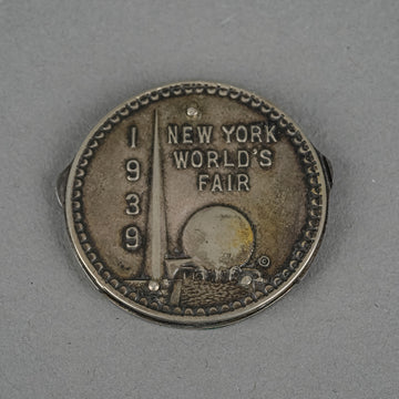 COLONIAL 1939 New York World's Fair Round Pocket Knife