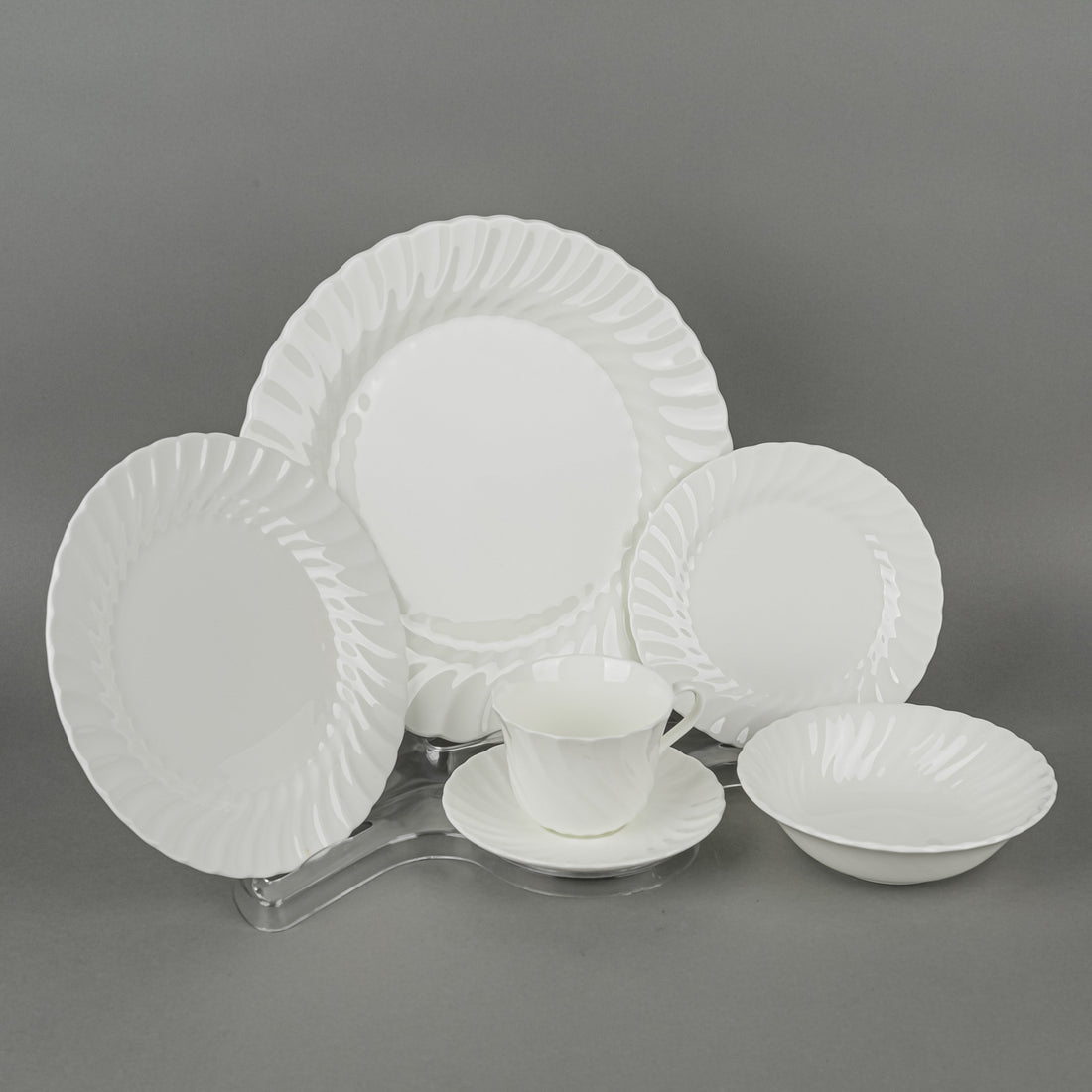 WEDGWOOD Candlelight White 12 Place Settings