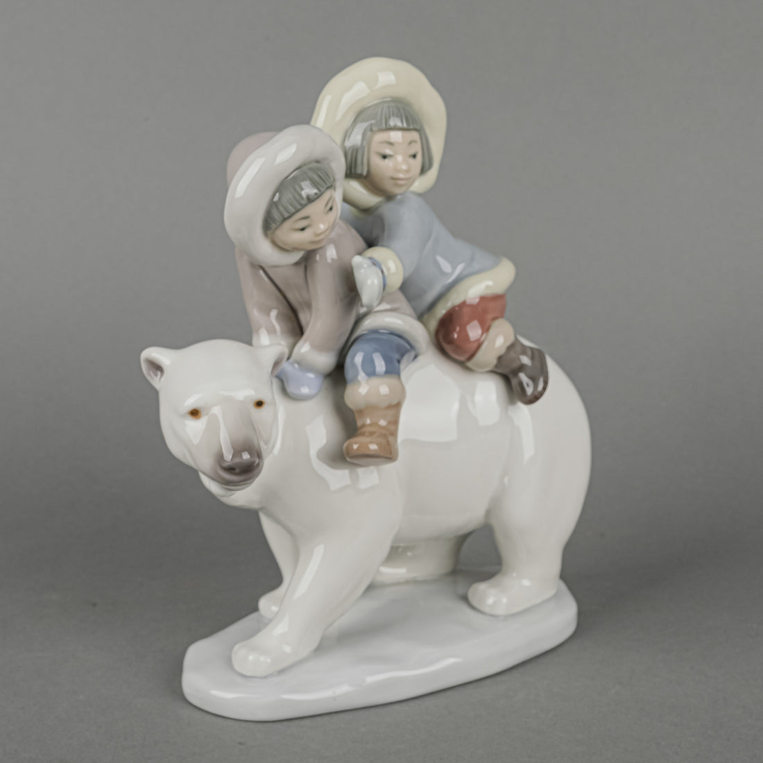 LLADRO Figurine Polar Bear Riders 5353