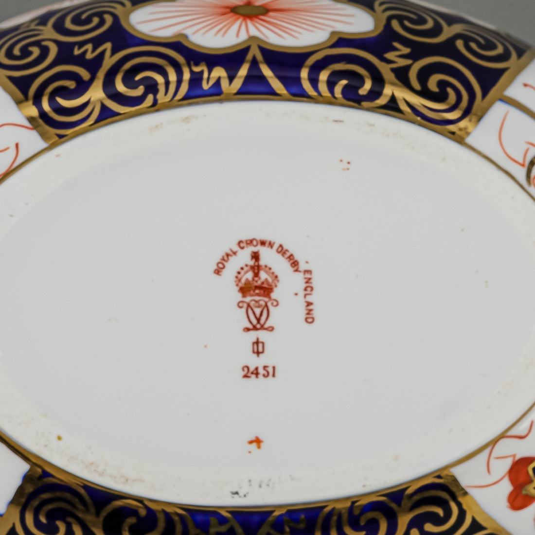 ROYAL CROWN DERBY Traditional Imari 2451 Teapot With Lid