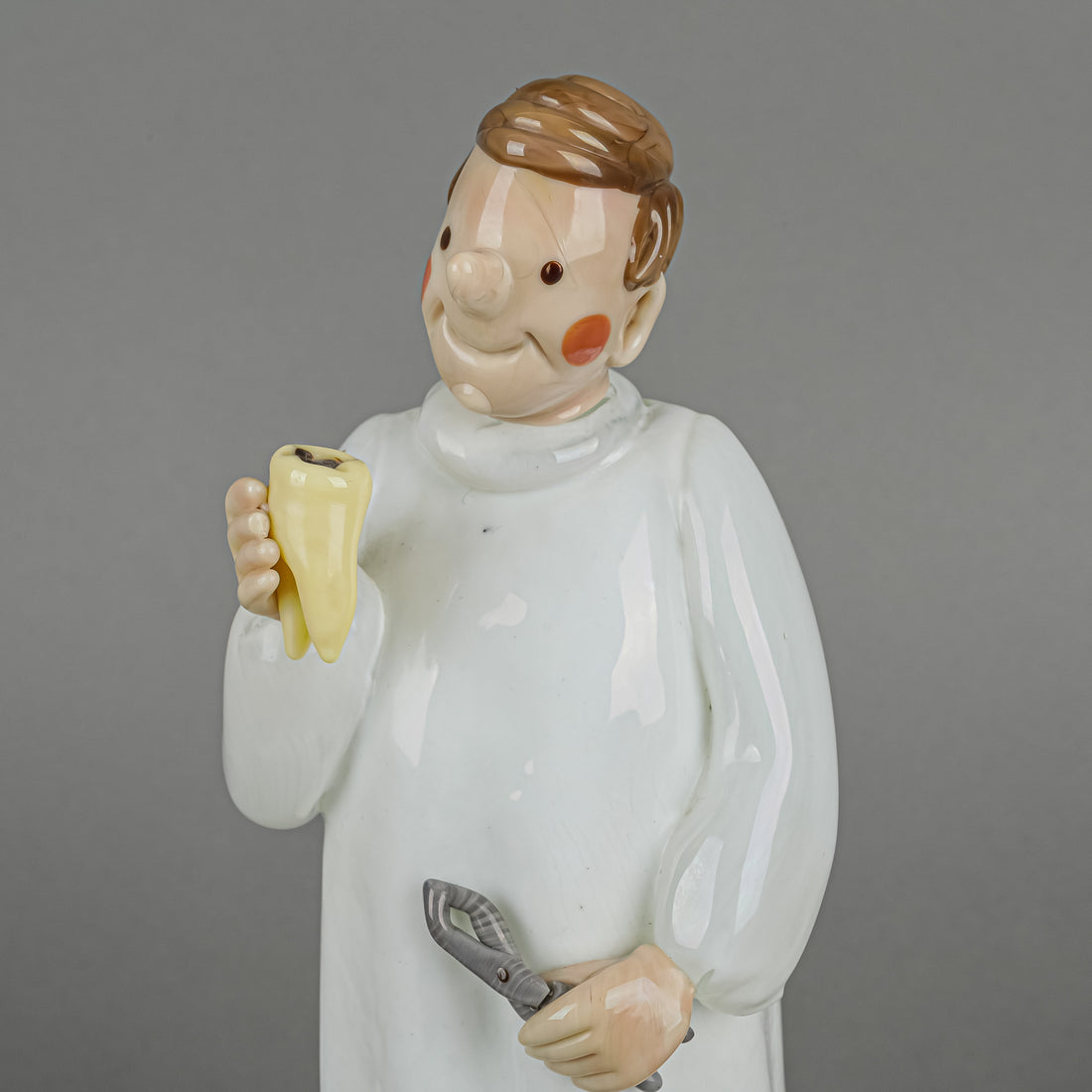 BOHEMIA Art Glass Dentist Figurine