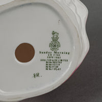 ROYAL DOULTON Figurine Sunday Morning HN 2184