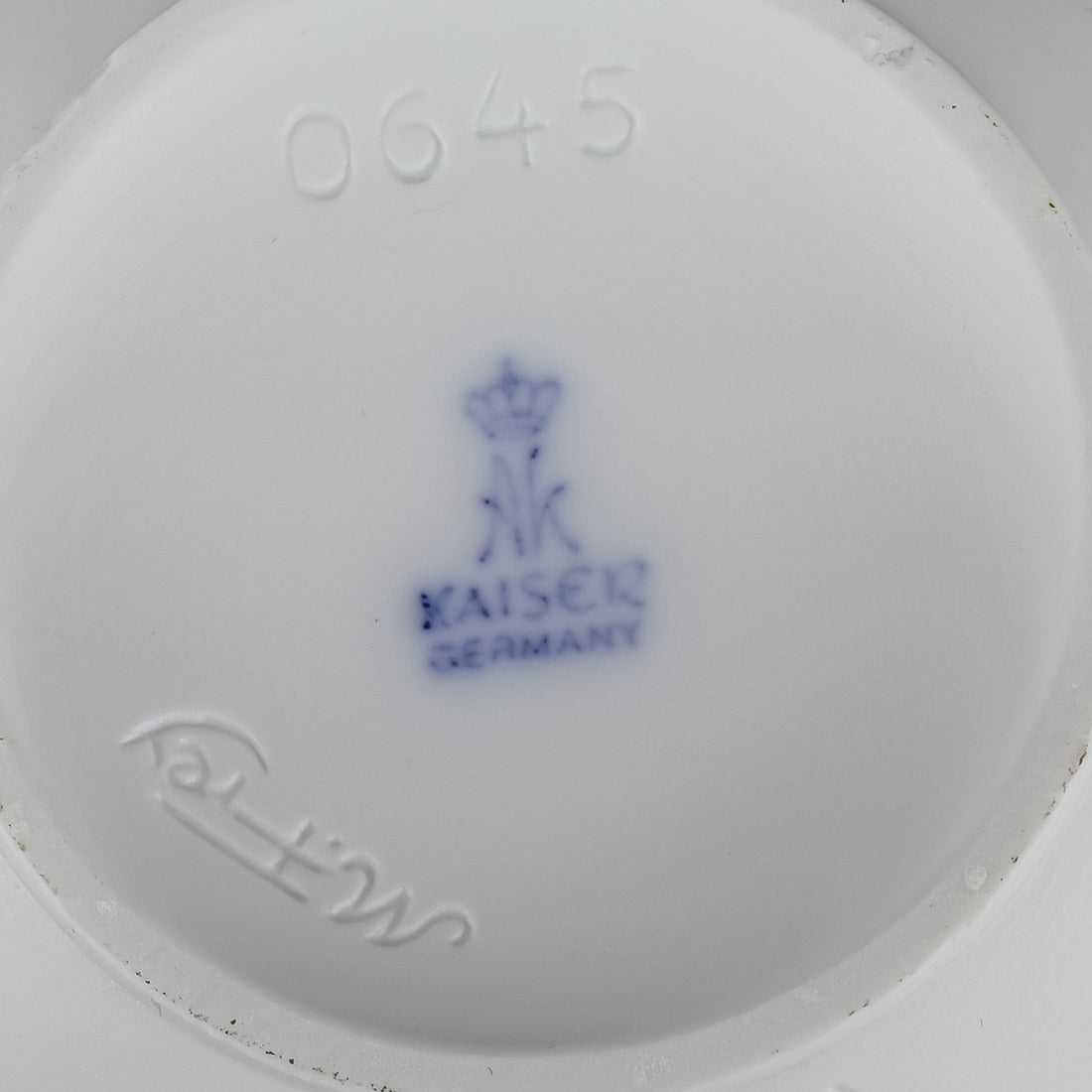 KAISER M.Frey White Bisque Optical Art Ball Vase 0645