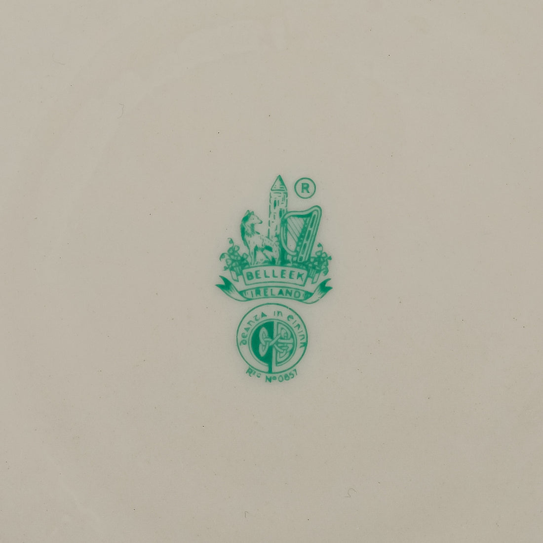 BELLEEK Limpet Yellow Cake Plate