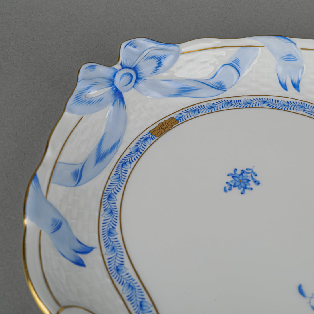 HEREND Chinese Bouquet Blue Ribbon Tray 400
