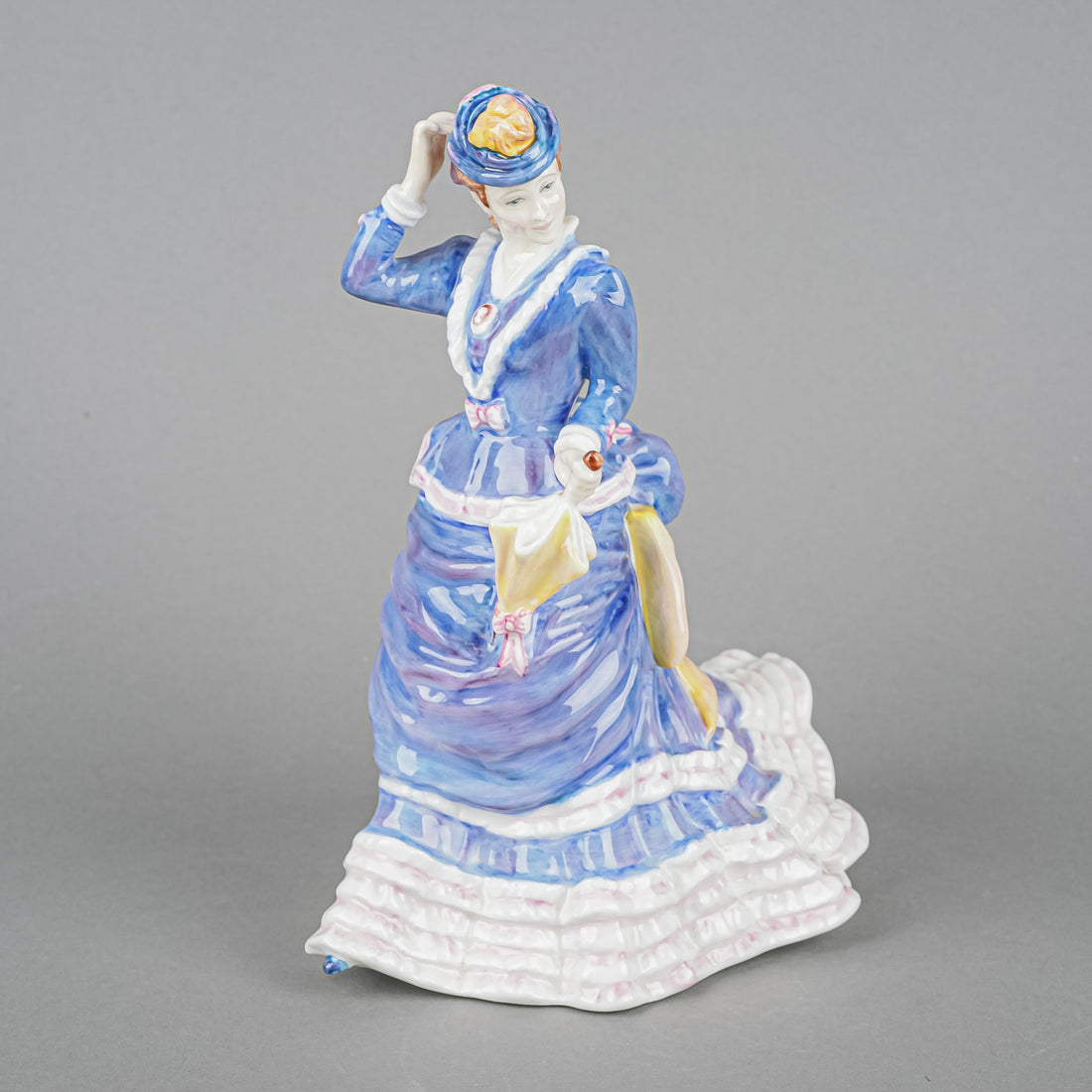 ROYAL DOULTON Figurine Lady Eaton HN 3623