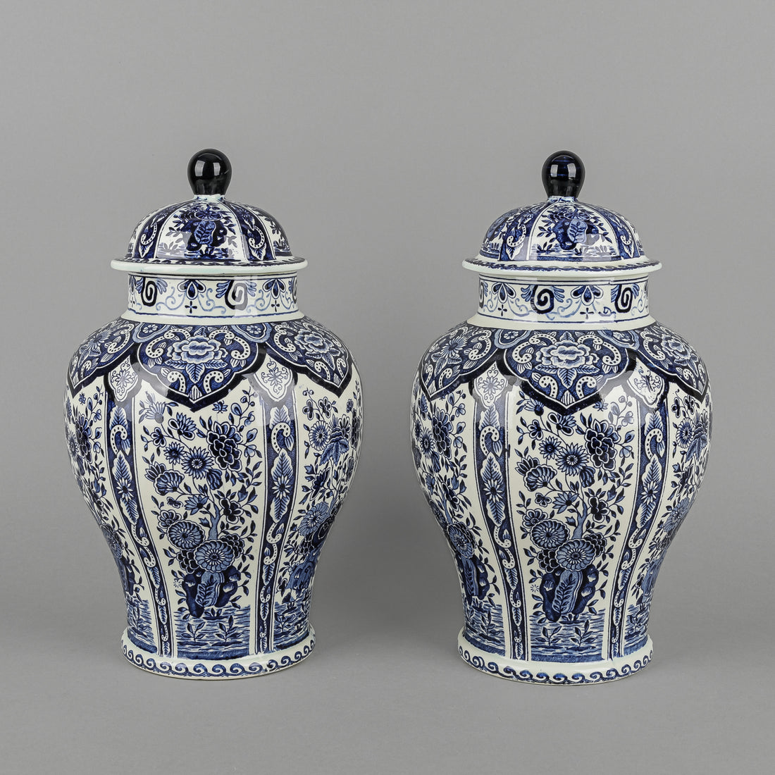 BOCH R SPHINX Delfts Ginger Jars Set/2