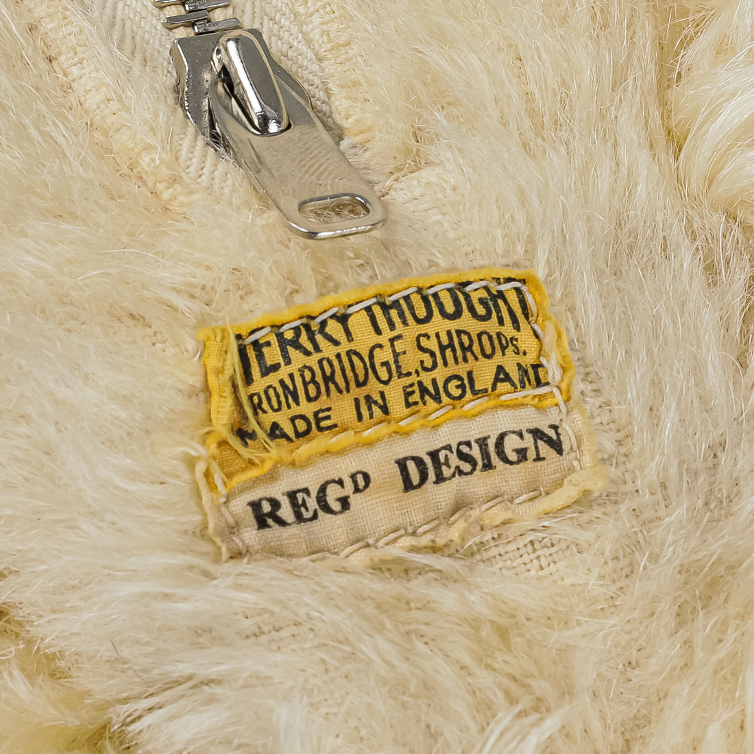 MERRYTHOUGHT Mohair Pajama Bag Cat