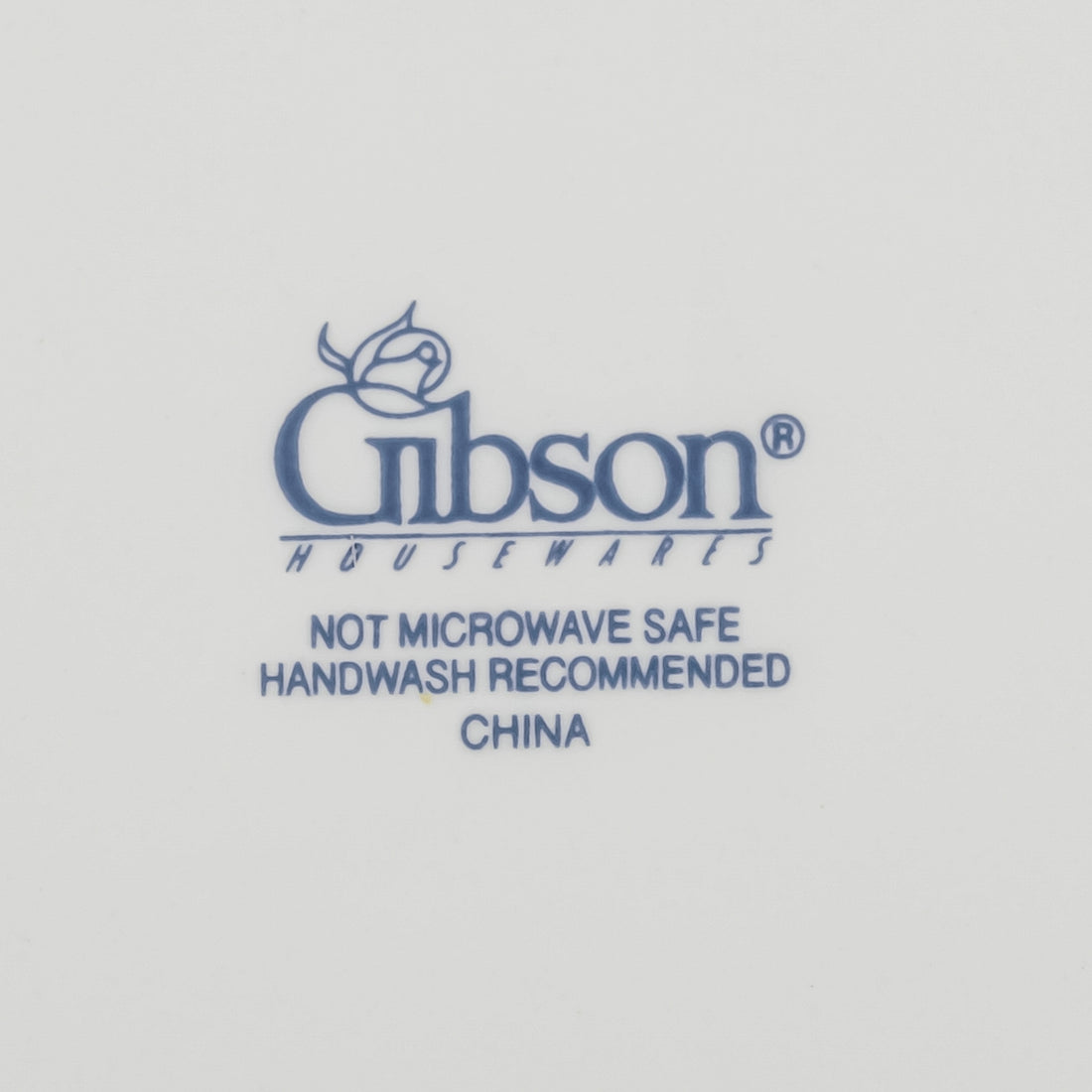 GIBSON Holly & Ivy Dish Set  - 8 Place Settings