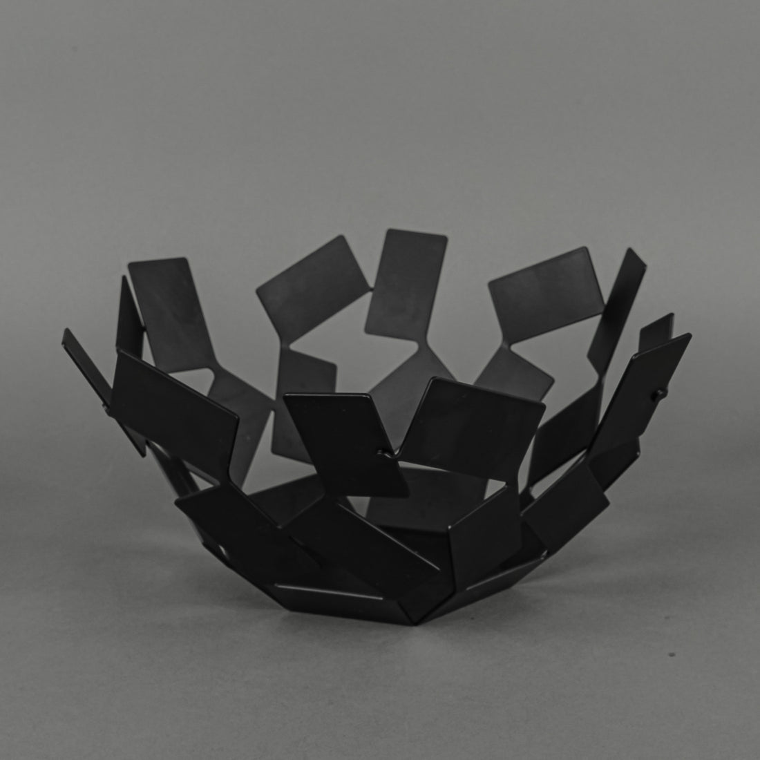 ALESSI Mario Trimarhi LA STANZA DELLO SCIROCCO Bowl Black